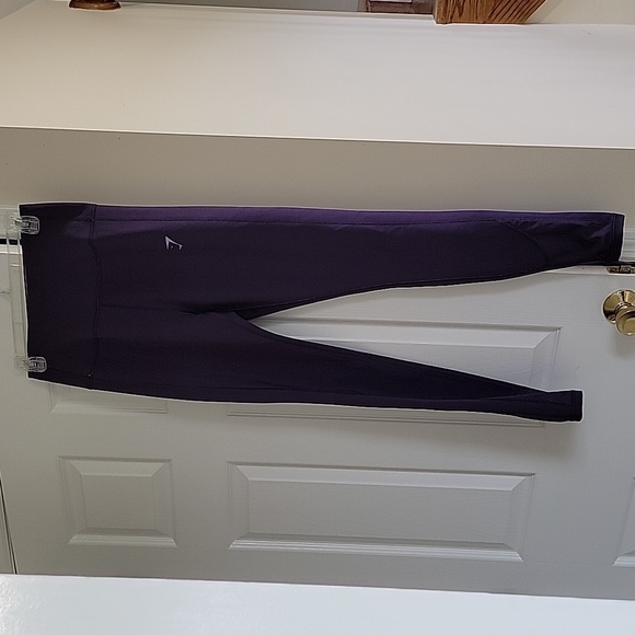 Gymshark Pants - Gymshark purple leggings